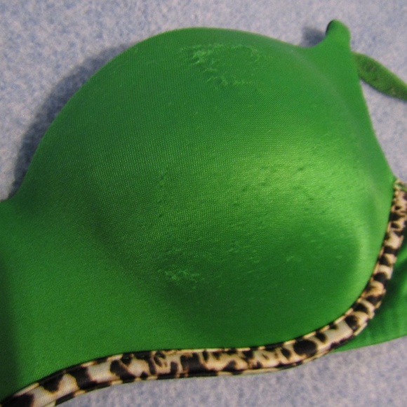 VS 32C Bra Bundle - Picture 5 of 10